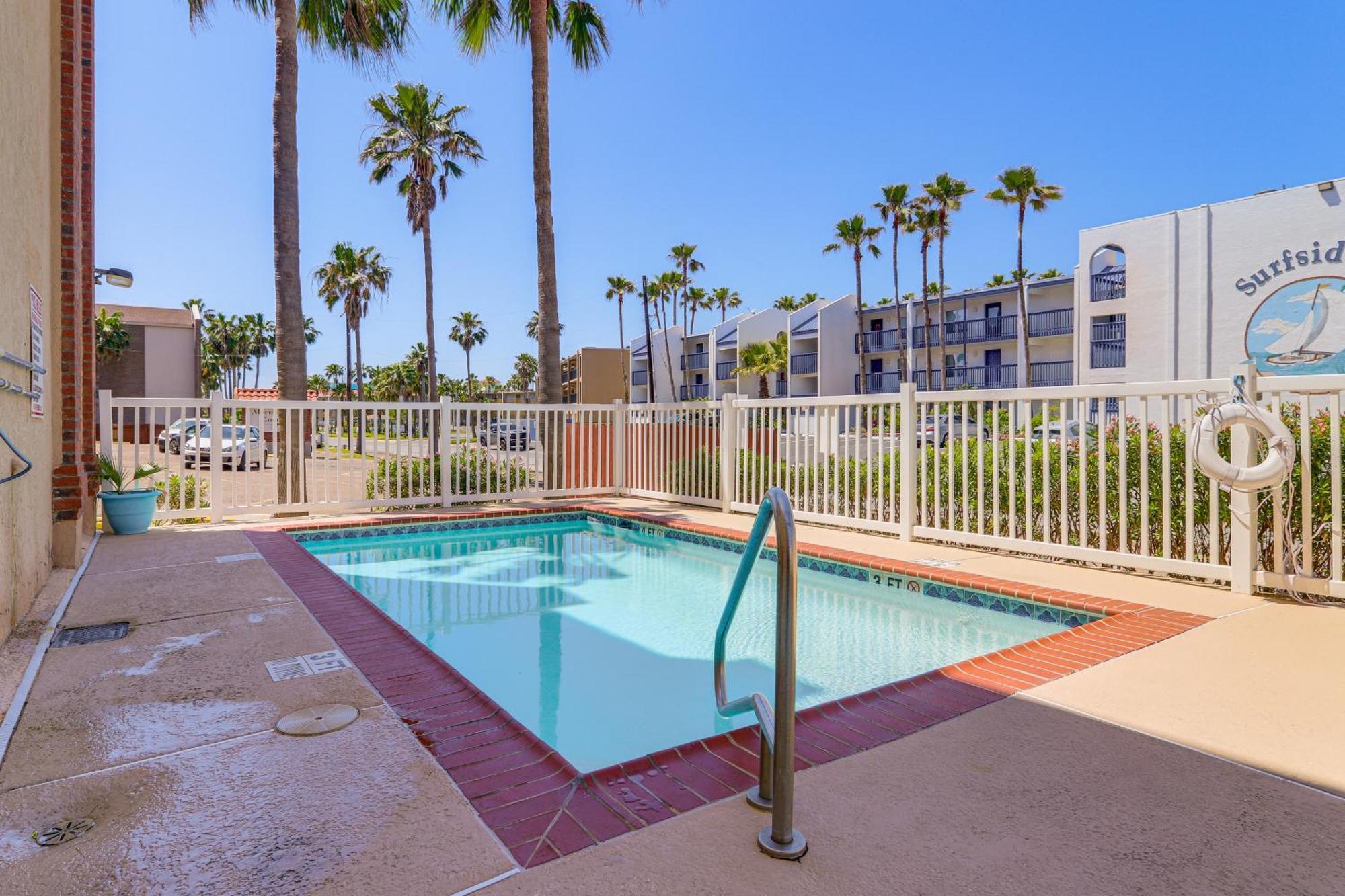 Luxe South Padre Condo With Pool - Walk To Beach! Юг Падре Айленд Экстерьер фото